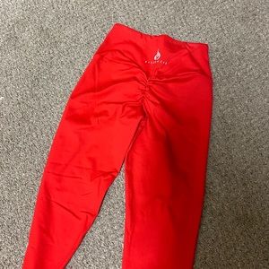 Ryderwear xs red scrunch back leggings
